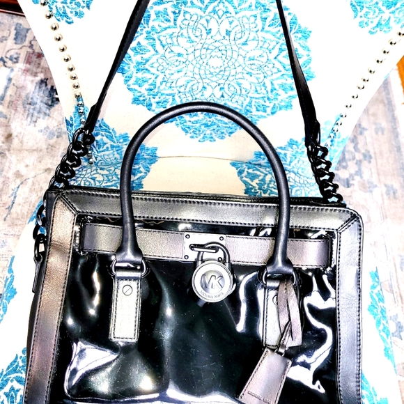💟😯 -Michael Kors-Hamilton-Black on Black-Patent Matte Lock 🔐 Satchel bag - Picture 5 of 12